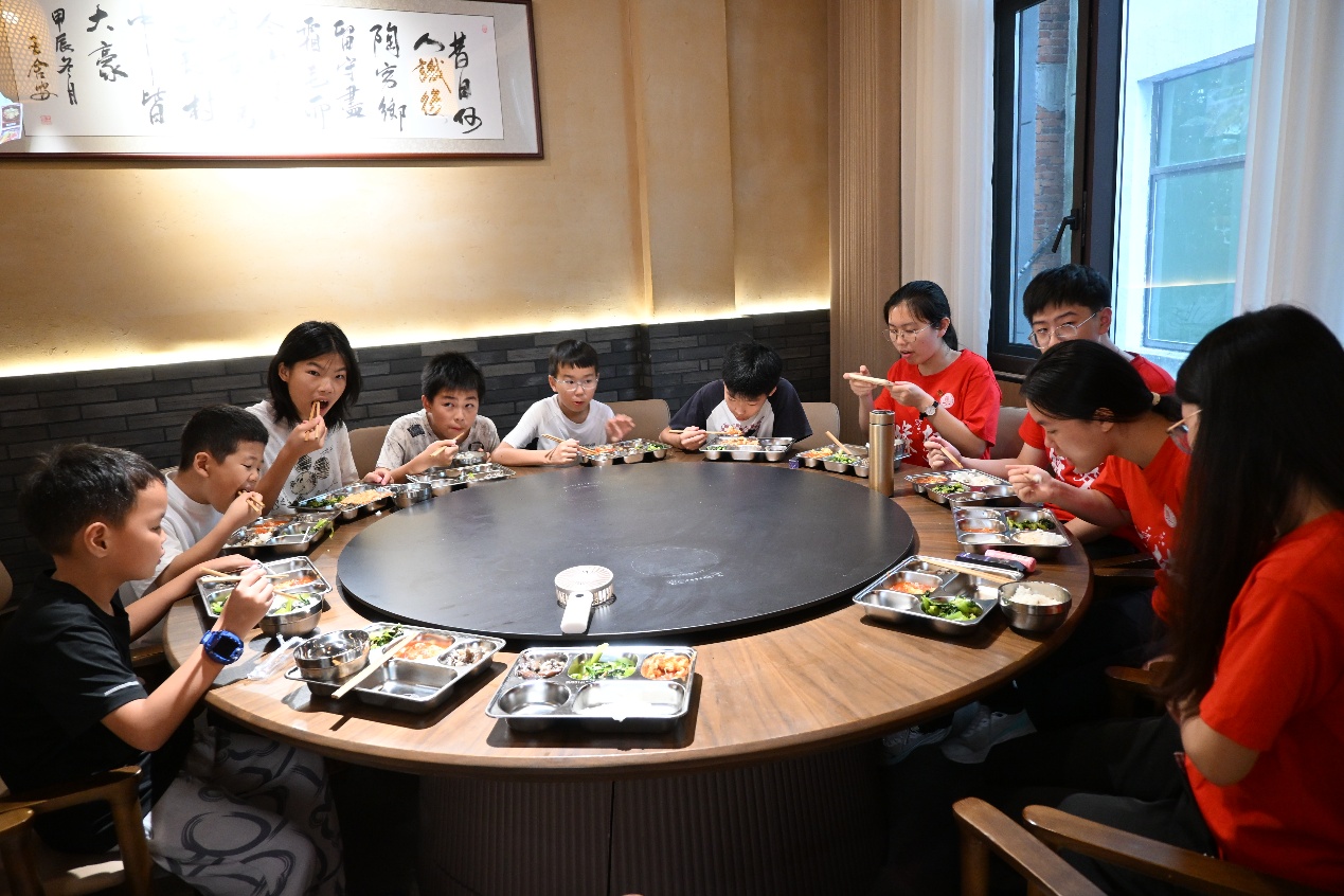 6a617056cef21.jpg